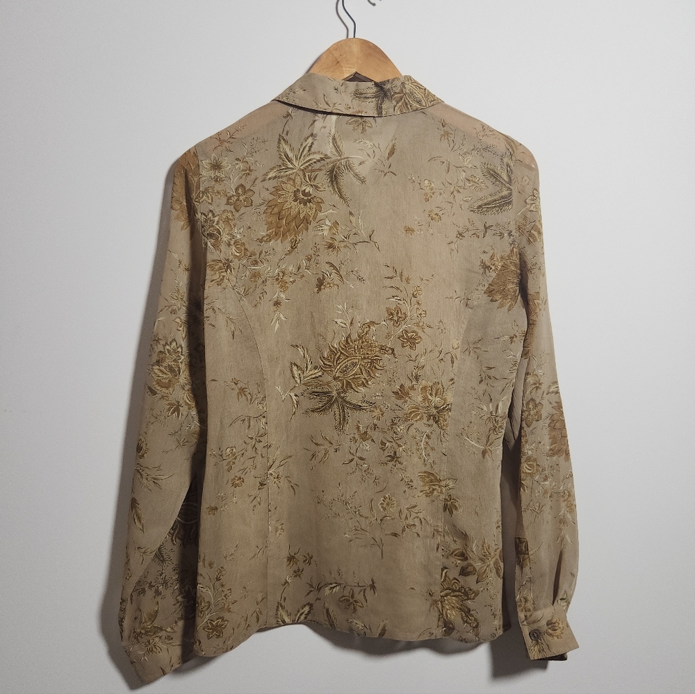 Liz Claiborne Floral Button Up Shirt Size 6 Textured Sheer Neutral Mallcore Top - Picture 7 of 9